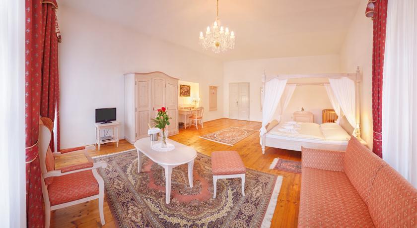 Hotel Ruze Rožmberk nad Vltavou 部屋 写真