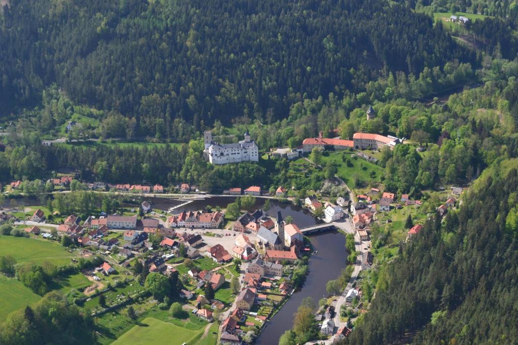 Hotel Ruze Rožmberk nad Vltavou エクステリア 写真