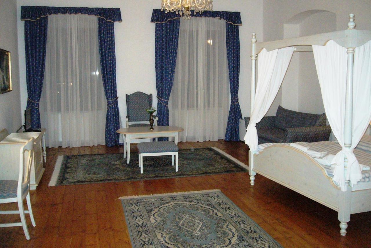 Hotel Ruze Rožmberk nad Vltavou エクステリア 写真